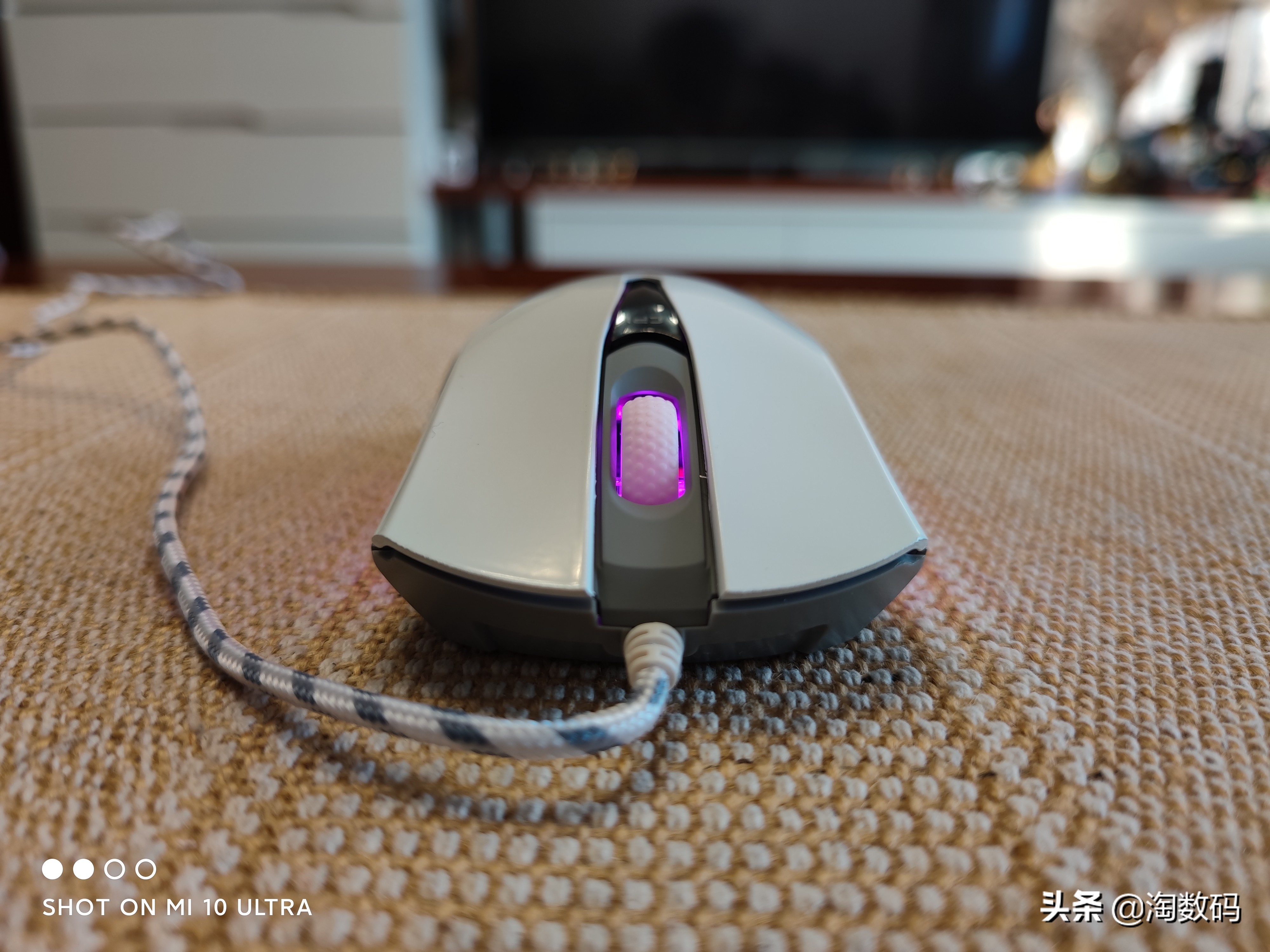 欧姆龙鼠标微动开关盖子如何拆,欧姆龙蓝点微动鼠标