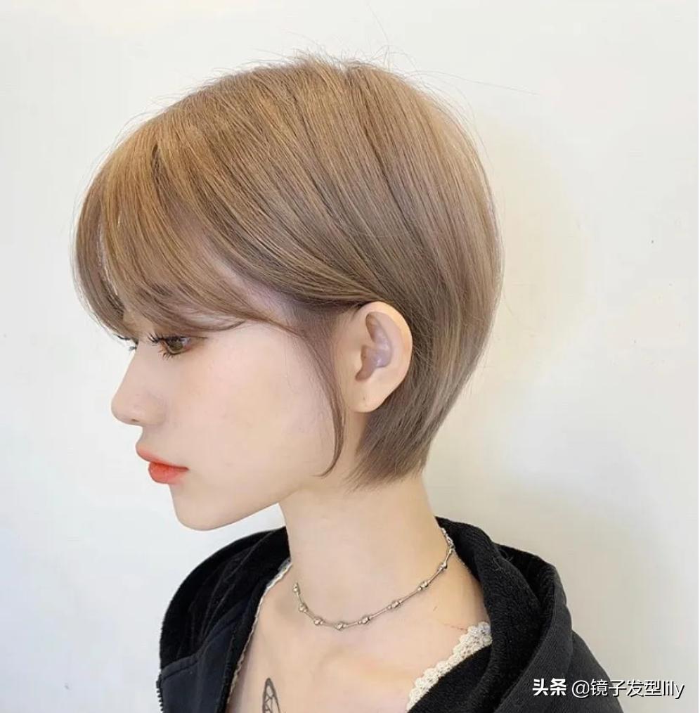 可爱的发型显脸小长发,小脸型短发发型设计