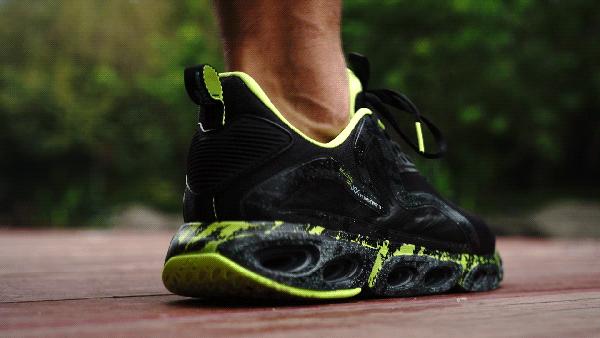 特步缓震旋9.0脚感,最快的缓震跑鞋特步