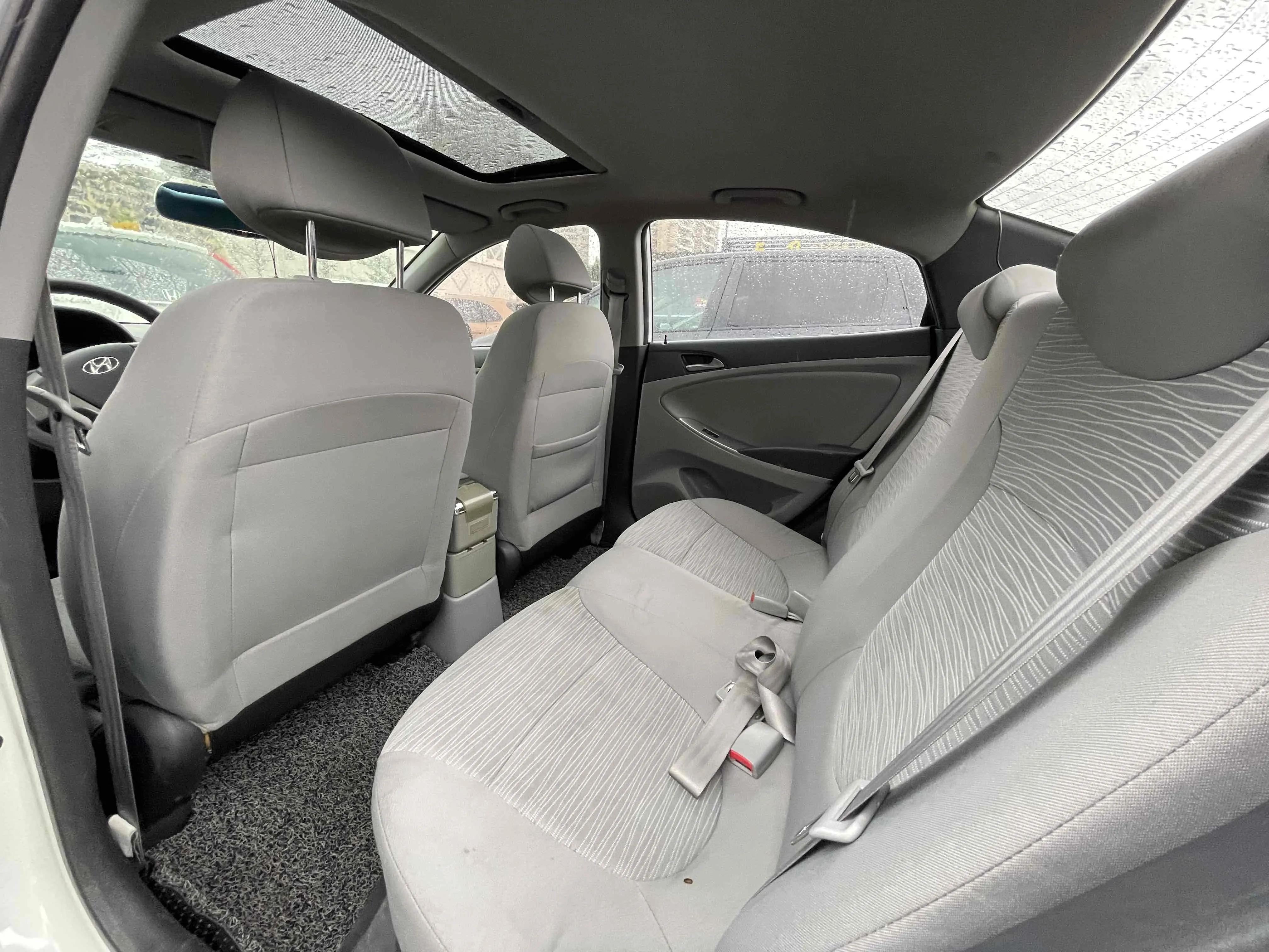 现代瑞纳2014款1.4l手动时尚型gs,2014款现代瑞纳1.4l手动挡的评价