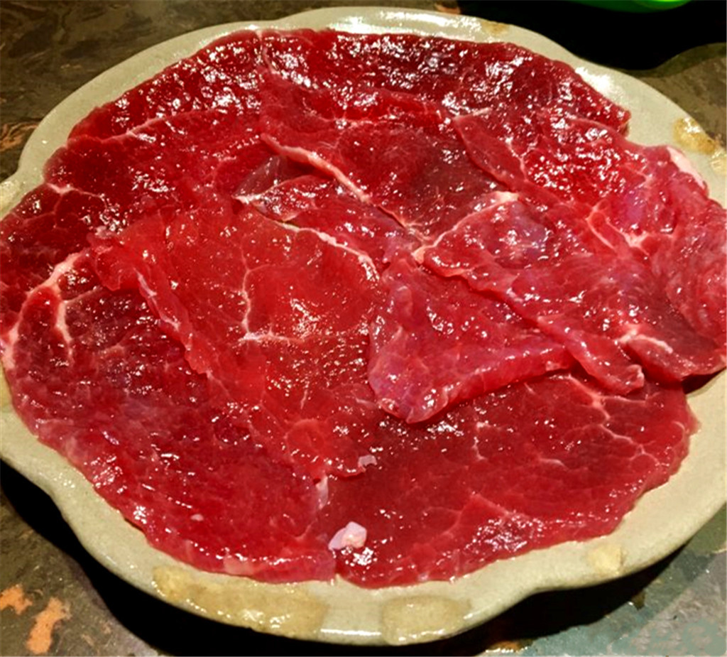 成都高新区正宗牛油火锅菜品,很正宗的成都火锅