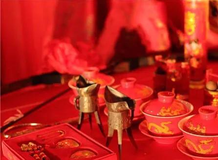 幸福能“贷”来吗？最后薅了谁的羊毛？