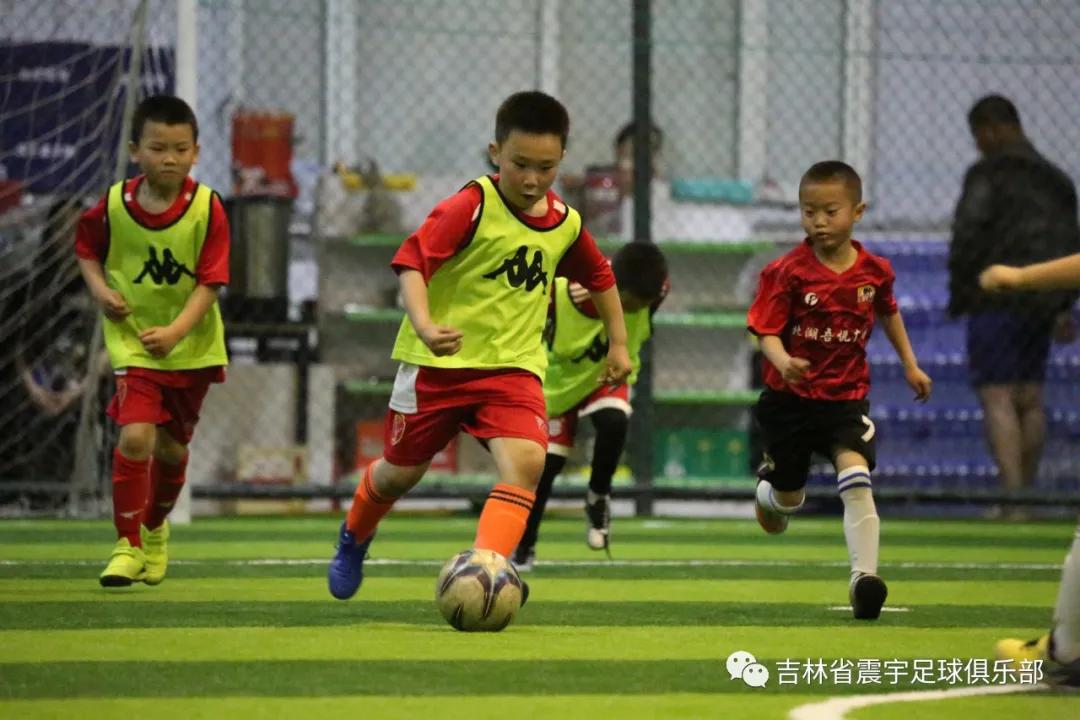 快乐童年，足球相伴！——震宇足球俱乐部“超级比赛日”精彩瞬间