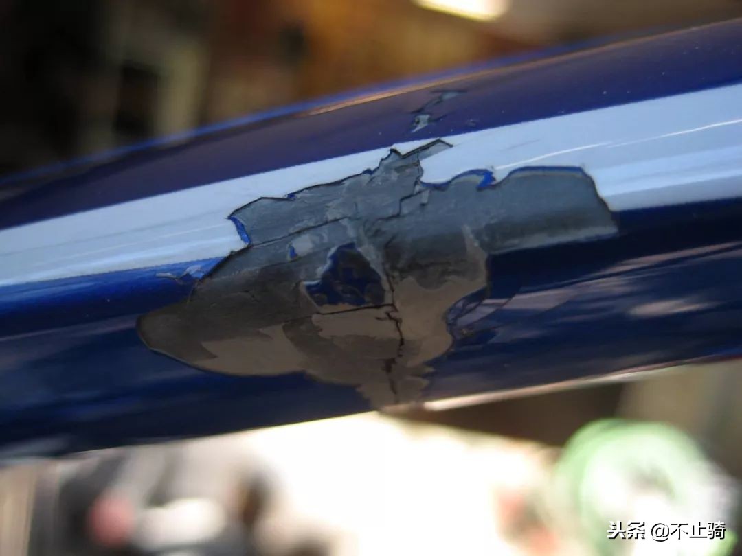 碳纤维车架有黑幕：省下了钱，付出的却是生命！