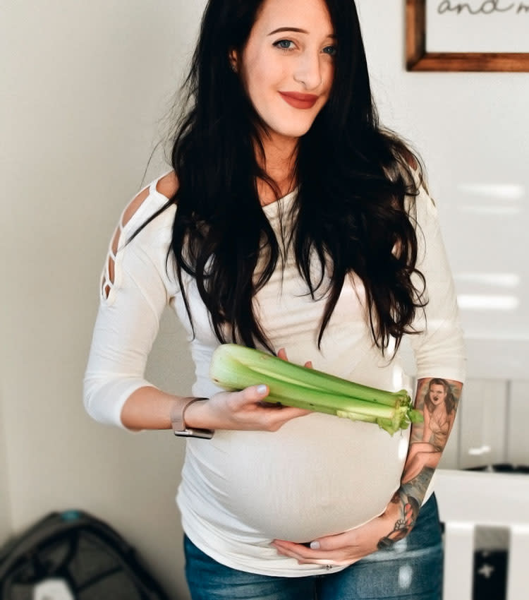 如何判断肚子里宝宝的大小,宝宝在肚里变化的全过程图片