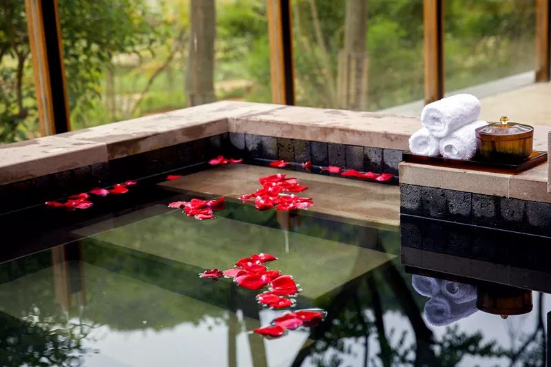 中国最美度假酒店top100最新,中国最值得体验的100家酒店