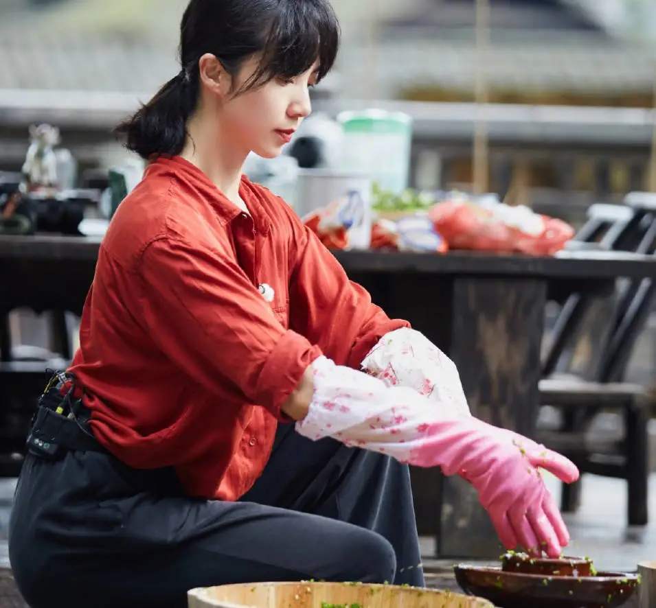 肥胖摆拍不专业，被编剧六六*制抵**，黄磊为何坚定地做“黄小厨”？