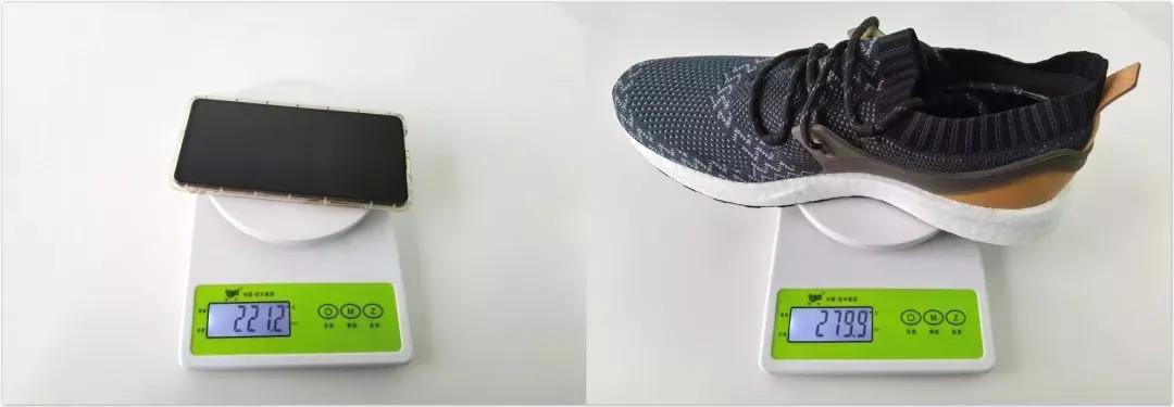 yeezy350跑鞋,不怕剐蹭的跑鞋