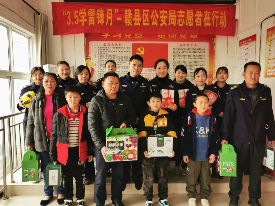 【学雷锋纪念日】江西赣县:公安版“雷锋日记”,用行动践行雷锋精神!