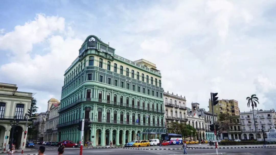 美国西海岸(碰撞)古巴哈瓦那