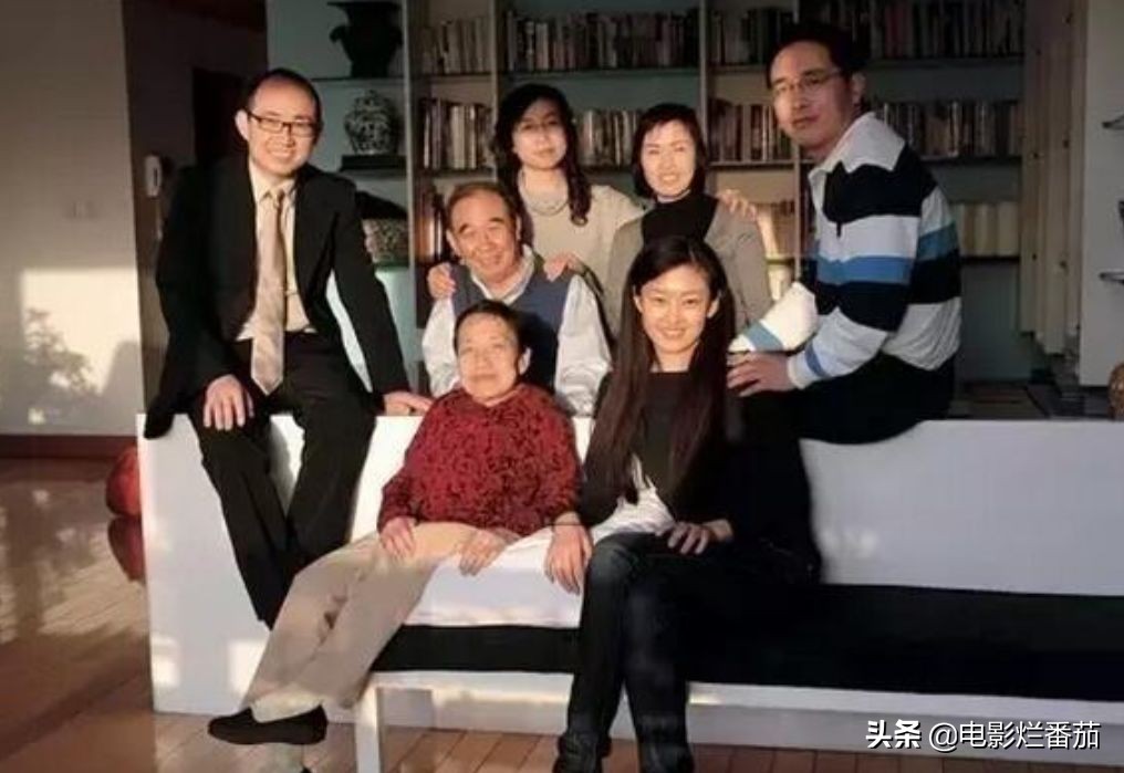 潘总面对冷嘲热讽岿然不动，相比王健林王思聪的慷慨差距有点大啊