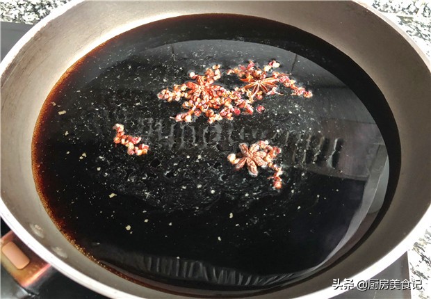 家用腌辣椒放一年都不会坏的腌法,不加一滴水爽脆又开胃的腌辣椒