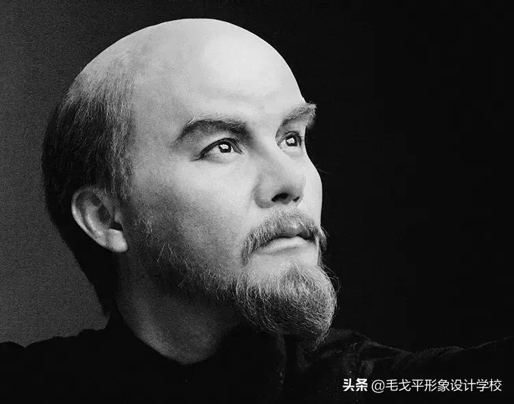 顶级化妆大师毛戈平的抖音,毛戈平在化妆界的地位