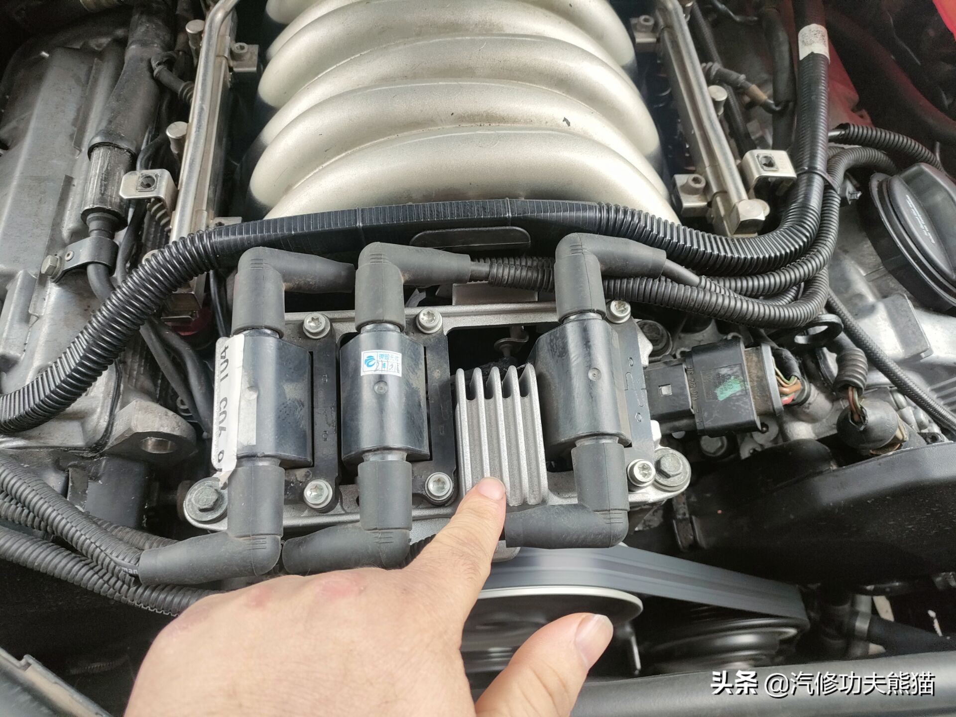 2003年老奥迪a6,2012年奥迪a6经典