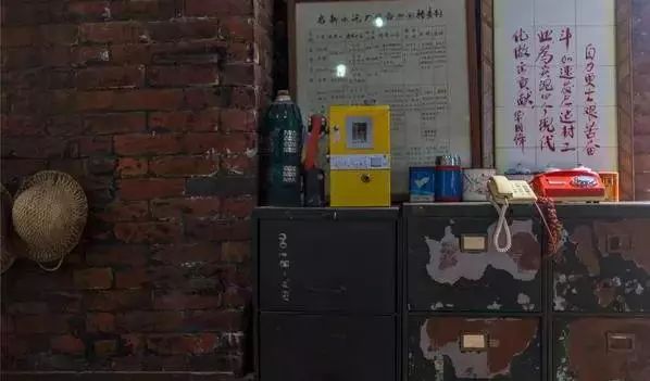 启新1889老而不衰,旧物的工业风时尚正流行