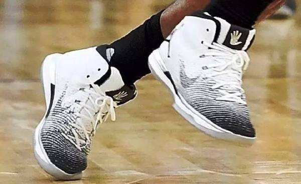 KL2爪形Logo版权争夺战愈演愈烈,小卡VS耐克你支持谁?