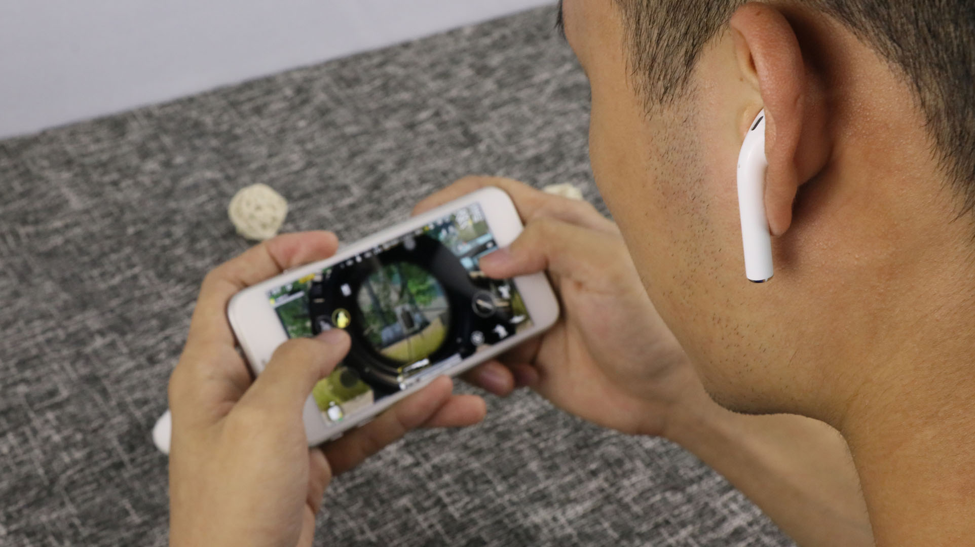 无敌是多么寂寞！AirPods2但求一败而不可得