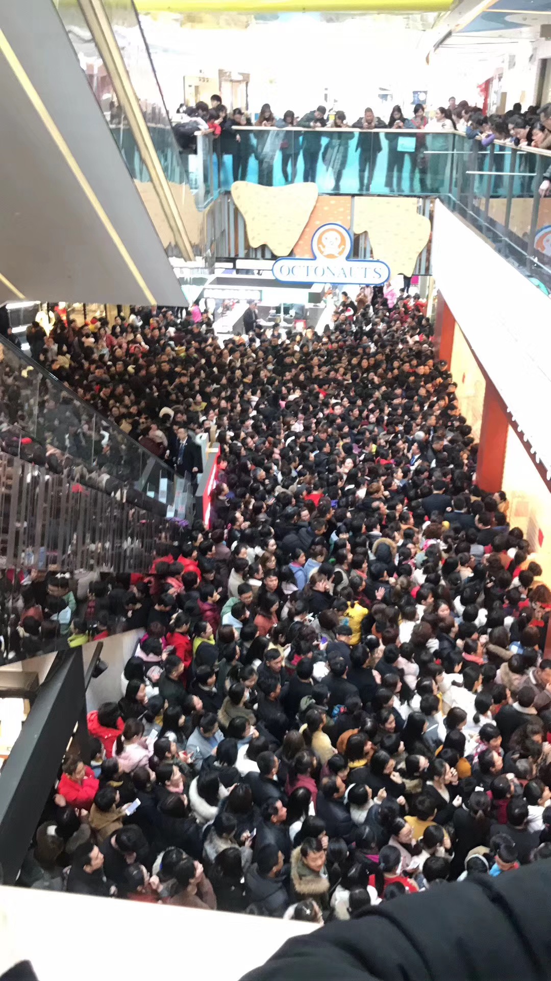 优衣库代工品牌马威,马威和优衣库哪个好