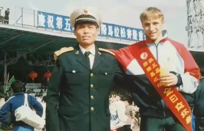 这个海军大校,全马217,中国业余第一人