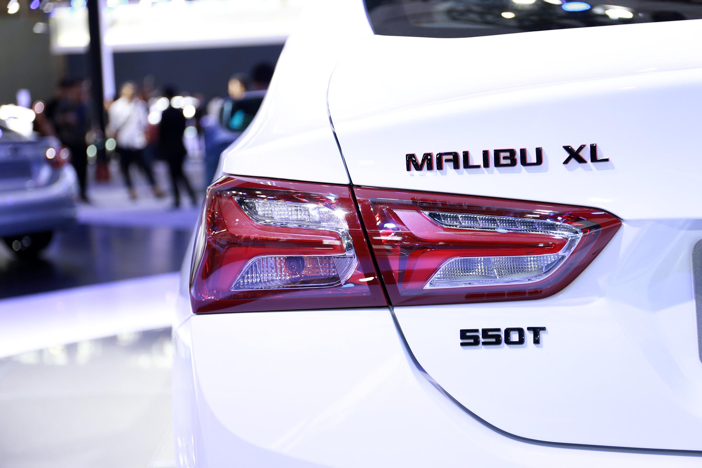 迈锐宝xl和凌渡屌丝三宝,迈锐宝XL新款老款同框