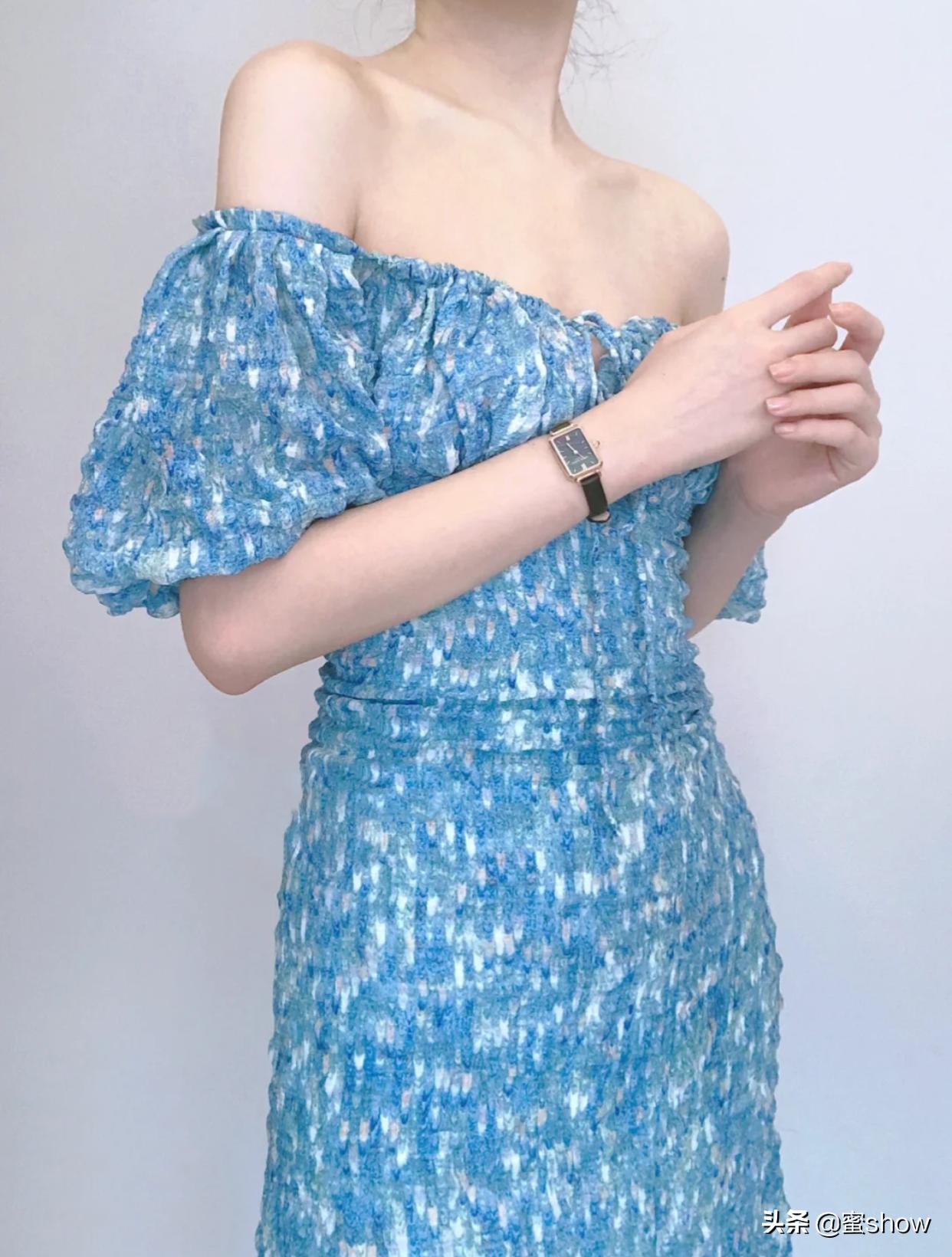 特别显身材的连衣裙叫什么名字,中袖藏蓝色连衣裙气质高级感