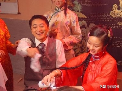 金锁记有几个故事,金锁记故事来源