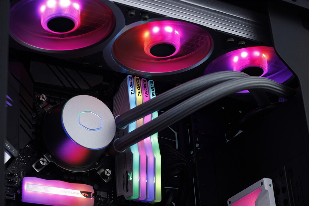 索泰rtx2080ti-xgamingoc拆解,索泰2080ti装机