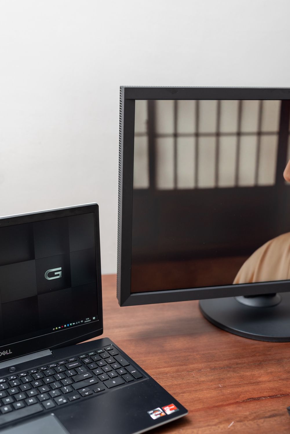 艺卓cs2740显示器亮度设置为多少,艺卓入门级2460显示器值得买吗