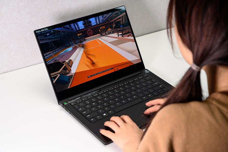 雷蛇灵刃超轻,razerblade雷蛇灵刃13潜行版