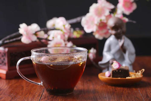 红茶为啥喝起来酸的,红茶为什么会有酸涩感