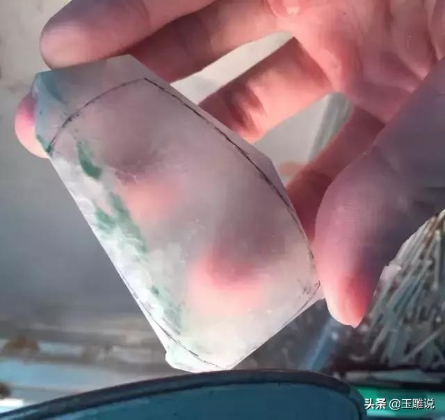 我是玉雕师,翡翠玉雕怎么设计