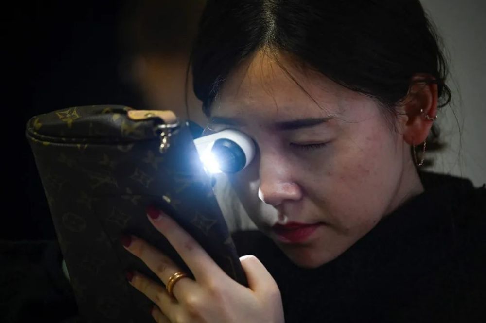 卖二手包包女主播,卖lv的女主播