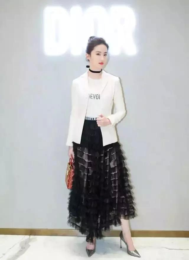 带货女王杨幂穿什么衣服,带货女王杨幂视频