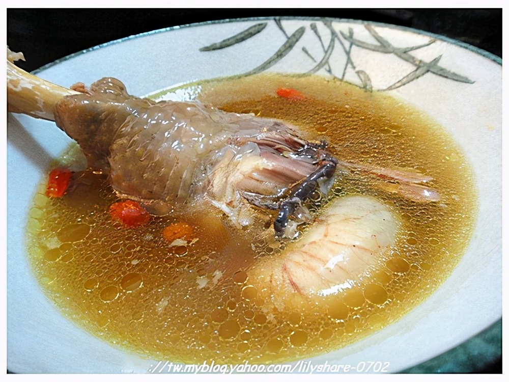 参鸡汤的做法和配方大全,秘制人参鸡汤怎么炖才能好喝