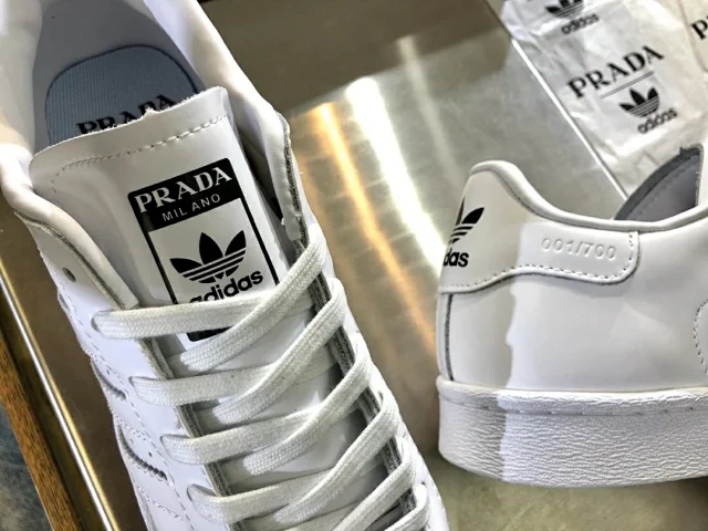 普拉达阿迪达斯联名衣服,普拉达阿迪达斯联名