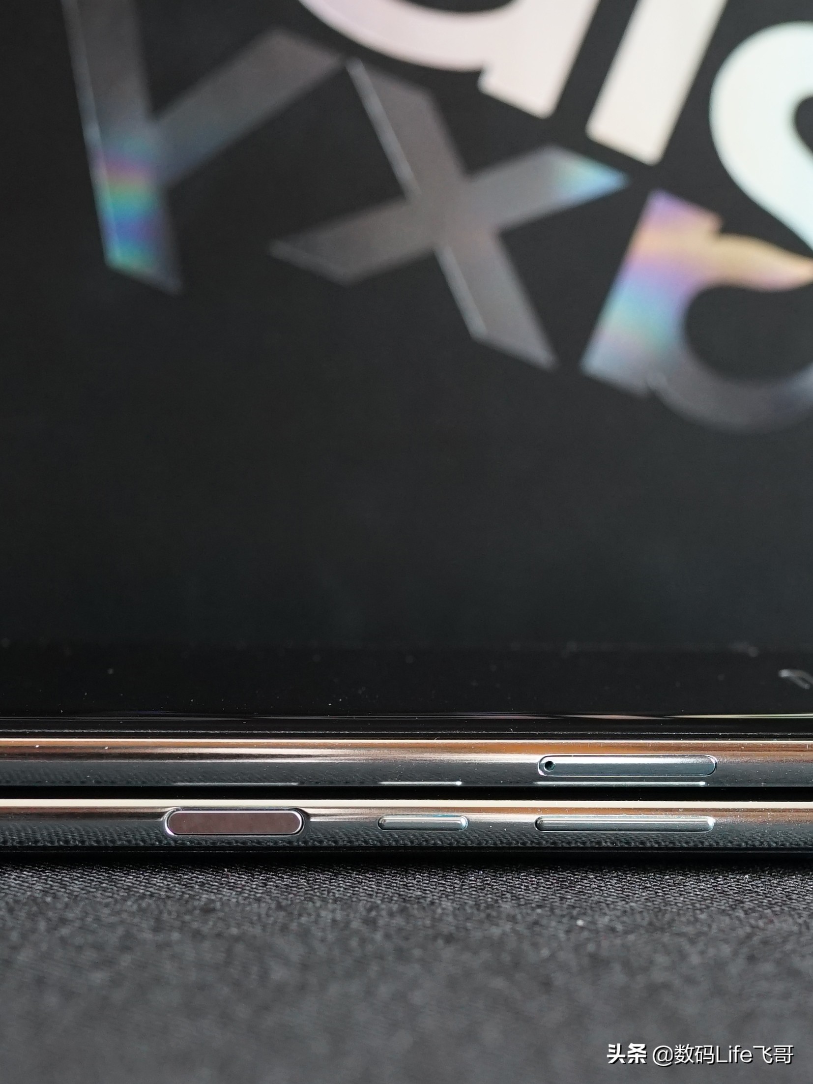 韩版三星galaxyfold出厂有膜,韩版三星galaxyfold5g