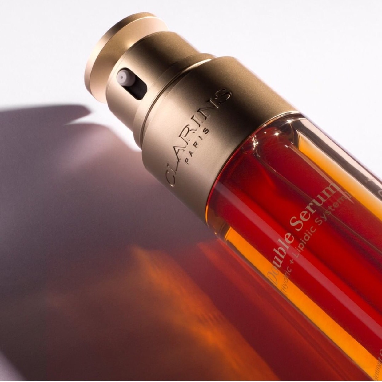 混油皮能用小棕瓶精华吗,混油皮敏感最值得买的精华