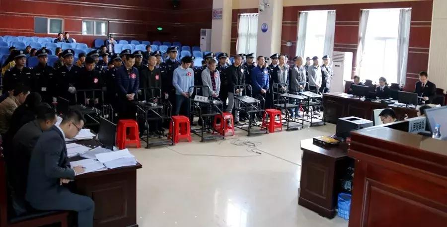 全南县扫黑除恶首例恶势力犯罪集团案终审宣判，10人均获刑