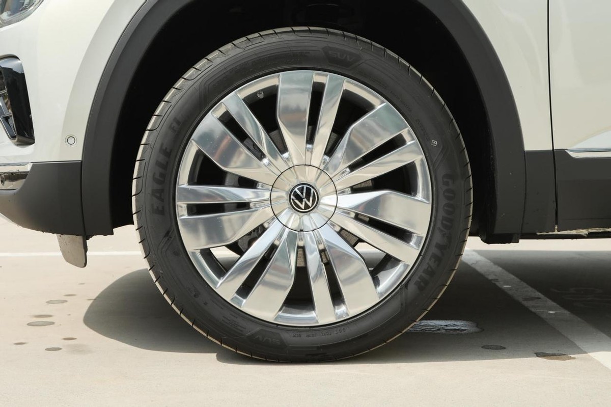 全新途昂尊崇旗舰版内饰,2017途昂330四驱豪华内饰版改装