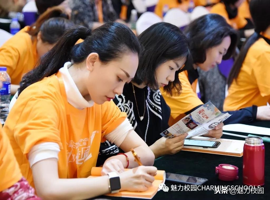 上海小荧星艺术团启蒙班,上海小荧星招生宣传视频