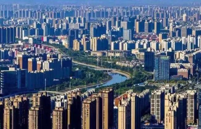 郑州和成都哪个城市更强,武汉与郑州哪个居中国中心位置