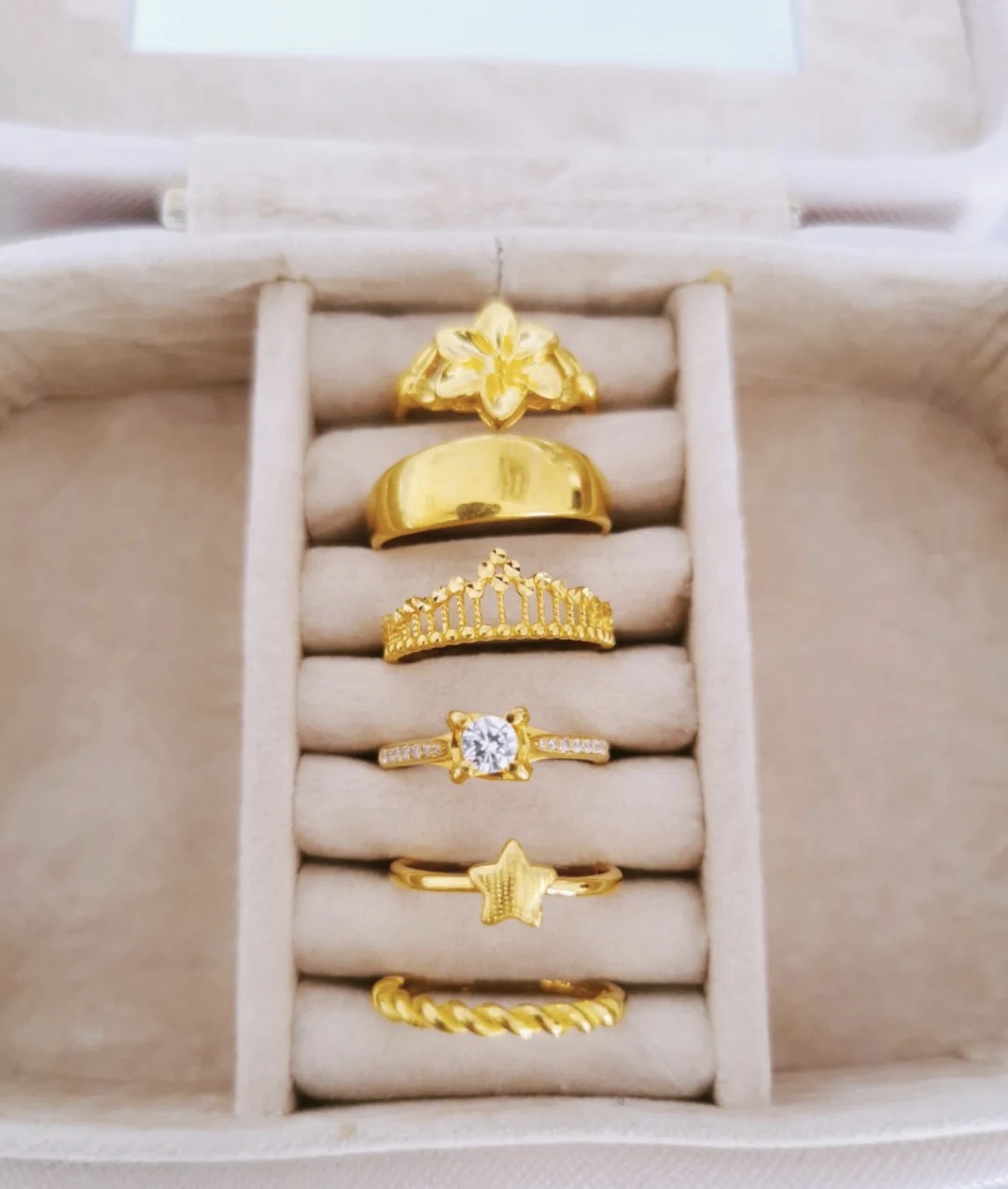 想卖掉黄金还去哪里合适,黄金手镯哪里卖掉划算