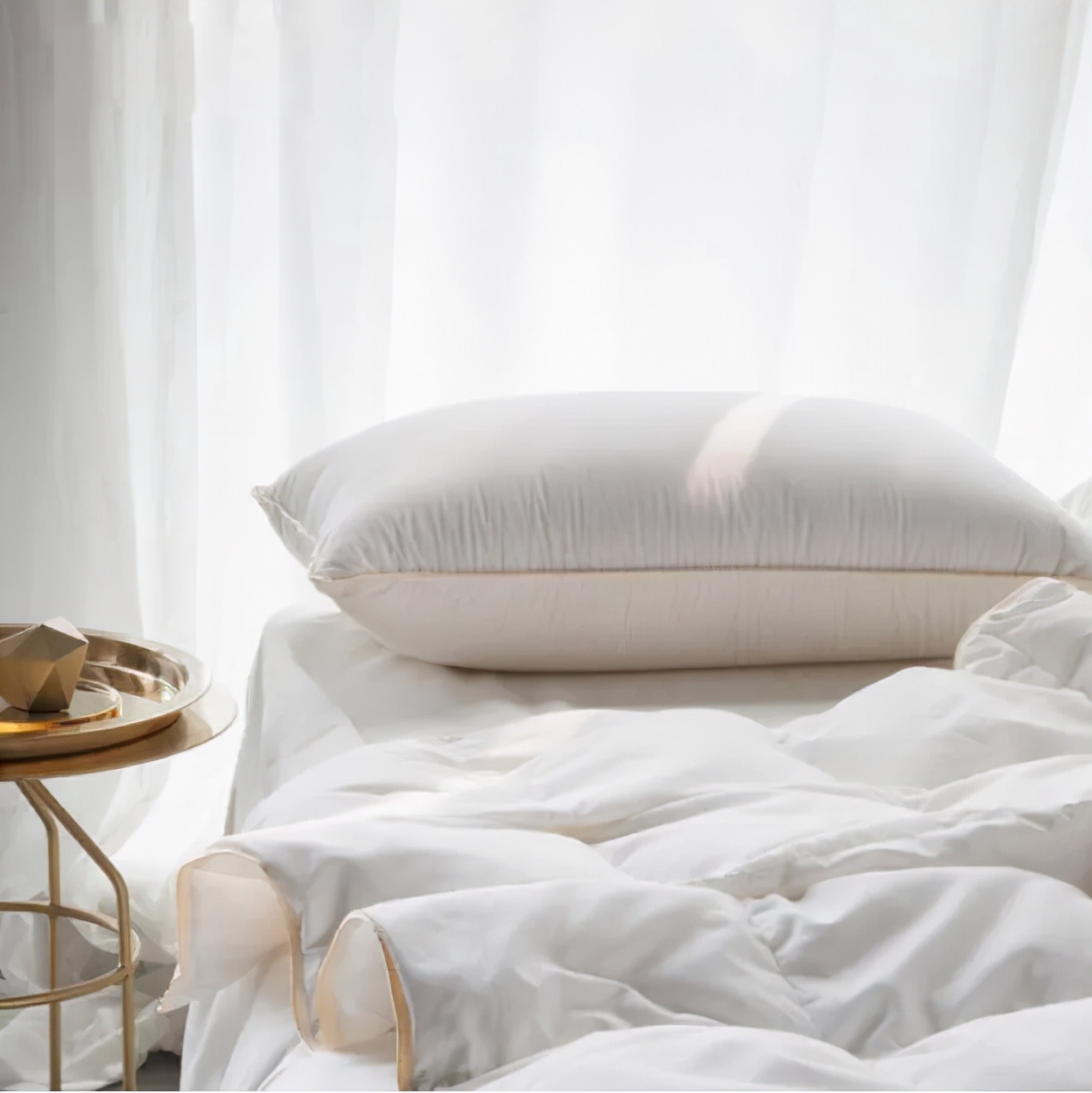 酒店的床比家里舒服,五星酒店怎样做床