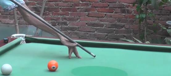 台球的跳球怎么打,台球新手跳球