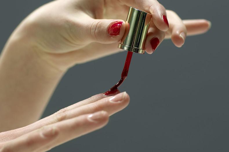 新手指甲油入门安全距离,新手指甲油选什么颜色