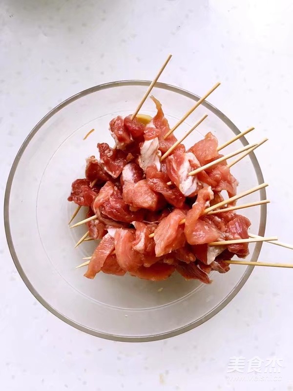 买100元烧烤回家,买了十元的猪肉