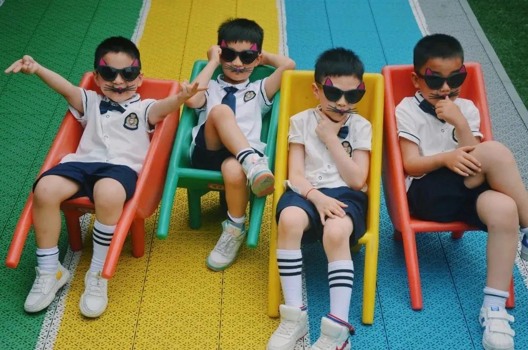 孩子毕业照创意道具,教你给孩子做一个毕业照