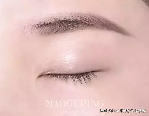超小眼单眼皮画大眼妆教程,小眼睛眼妆怎么画显大又干净教程