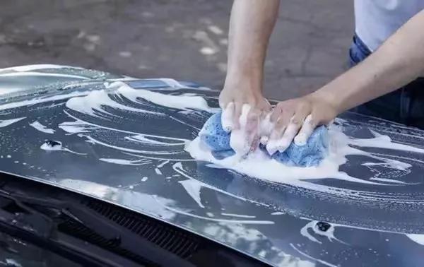 洗车技巧及注意事项有哪些,夏季洗车用什么方法最好