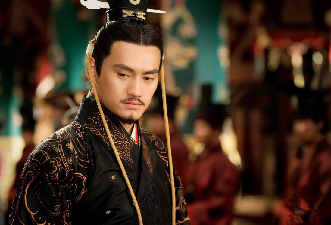 探秘：汉耿弇屠三百城未遭谴责，而吴汉仅屠成都便遭光武帝怒斥